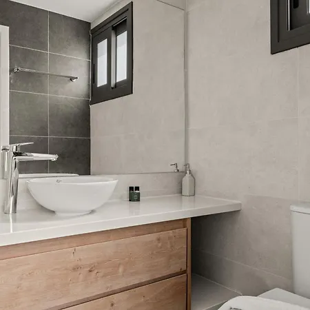 Serenity Waves 20 Larnaca