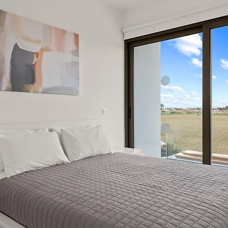 Βίλα Serenity Waves 20