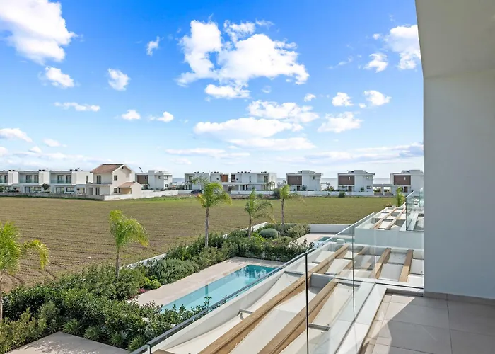 Serenity Waves 20 빌라 라르나카