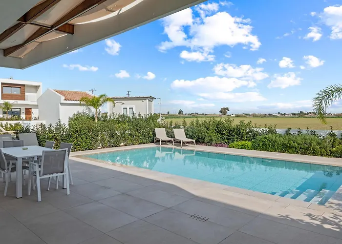 Serenity Waves 20 Larnaca