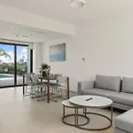 Serenity Waves 20 Villa *